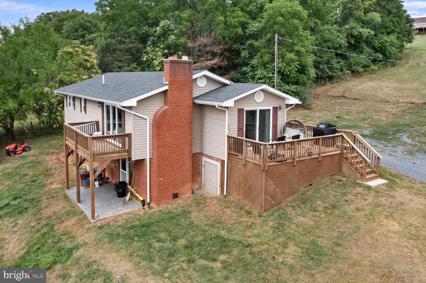 407 Sherman Road photo 6