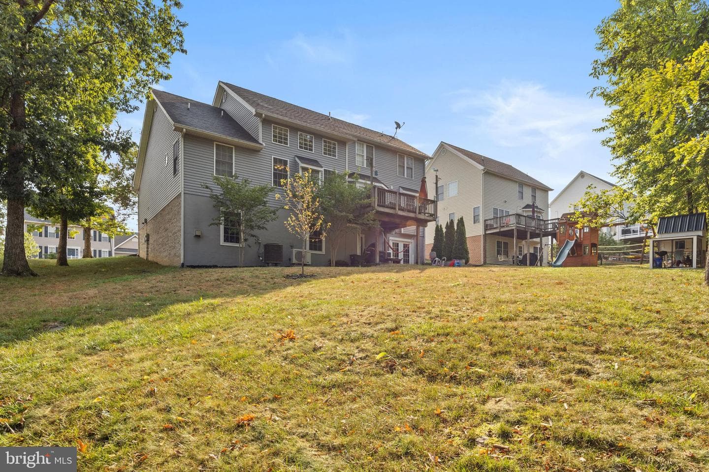 670 Crystal Lane photo 4