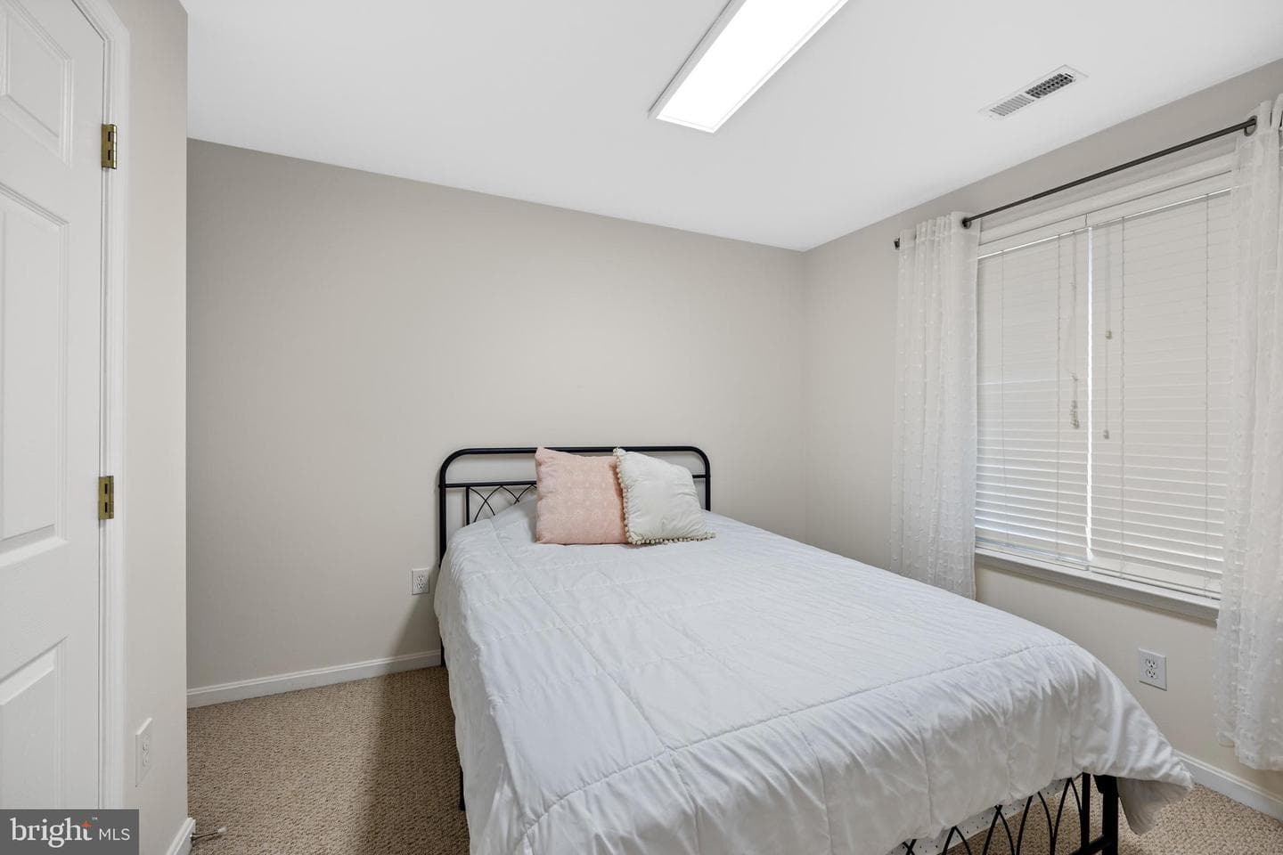 670 Crystal Lane photo 47