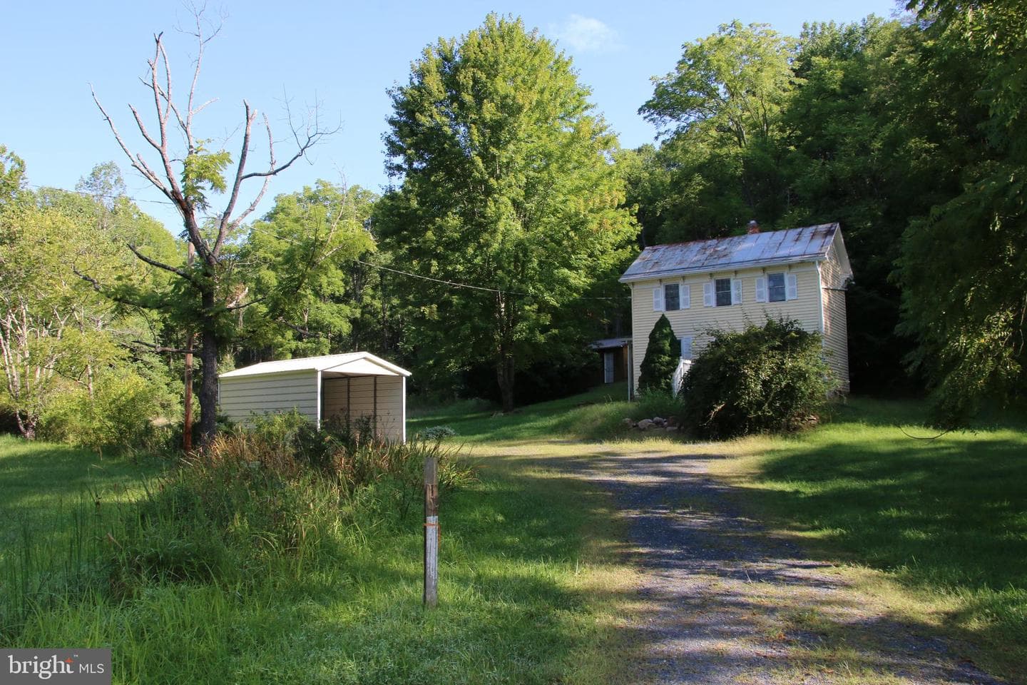 888 Wolf Gap Road photo 17