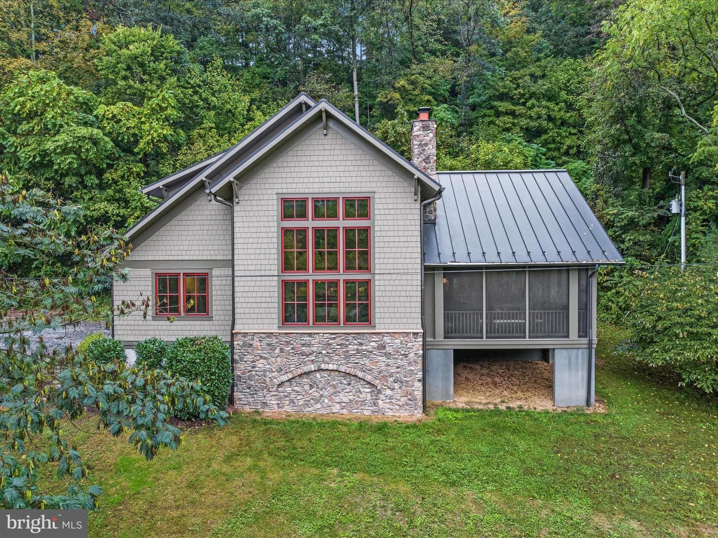 312 Ridgeley Road photo 4