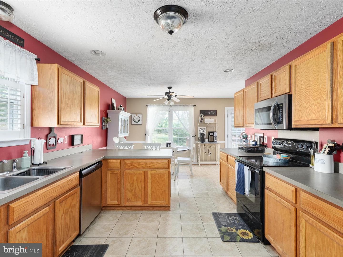 141 Black Oak Drive photo 15