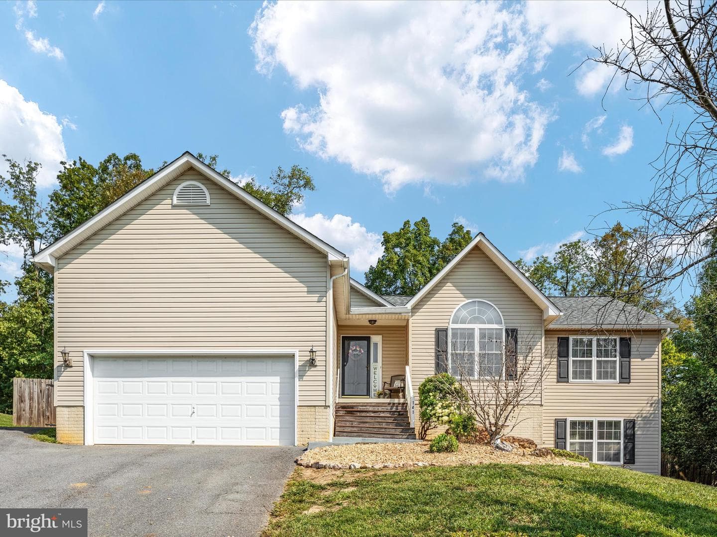 141 Black Oak Drive photo 2