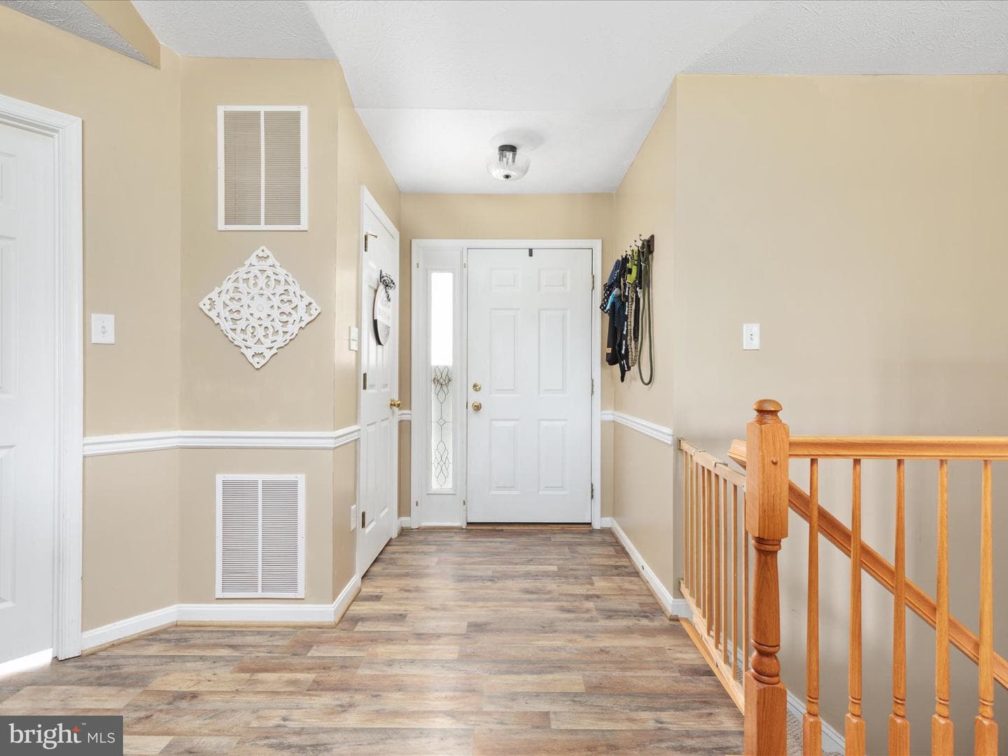 141 Black Oak Drive photo 3