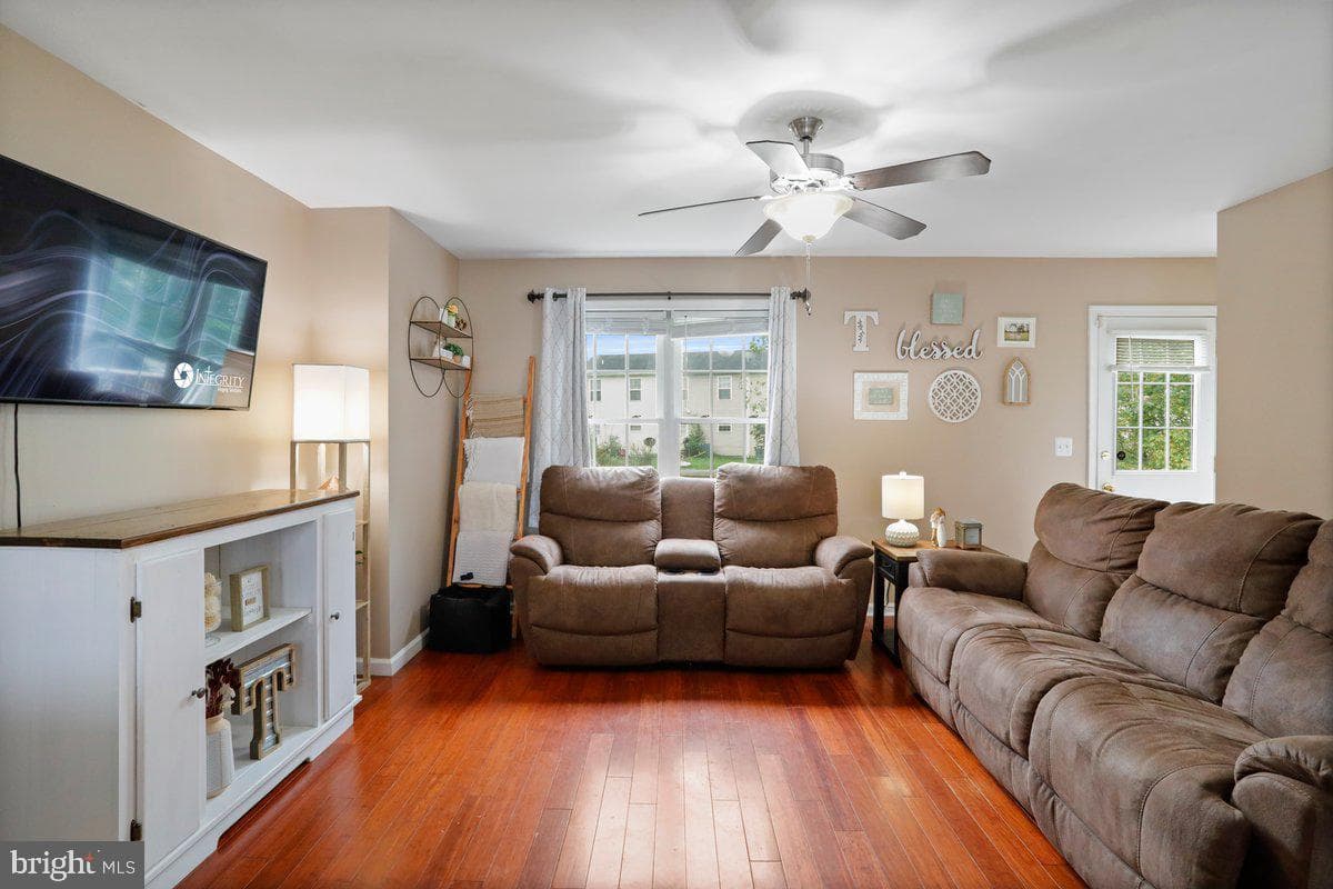 113 Kadies Lane photo 8