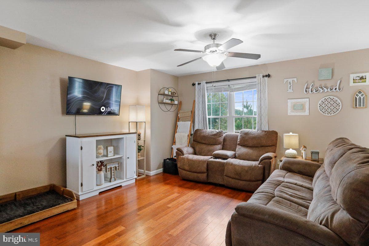 113 Kadies Lane photo 9
