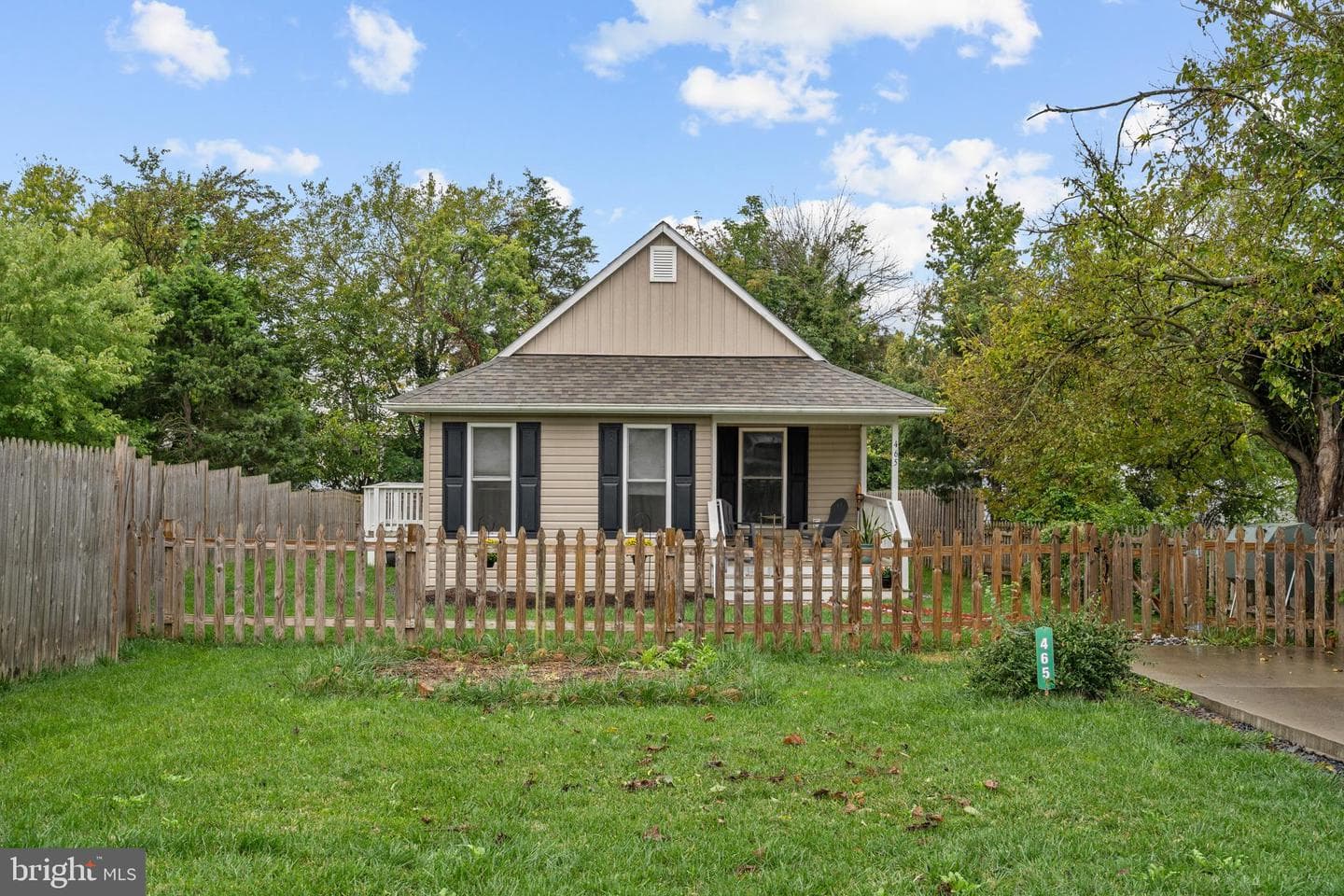 465 Ash Street photo 15