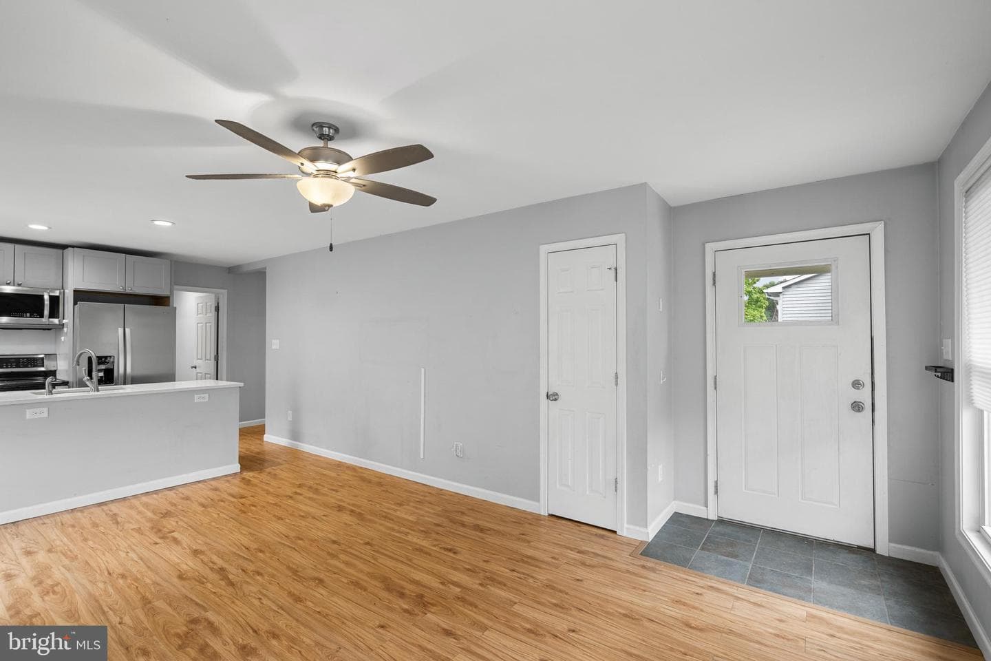 465 Ash Street photo 25