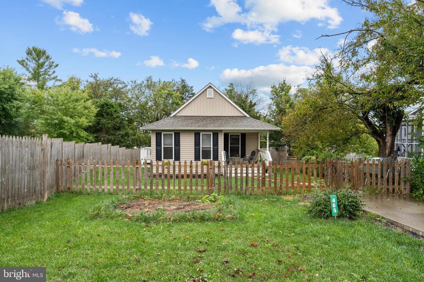465 Ash Street photo 4