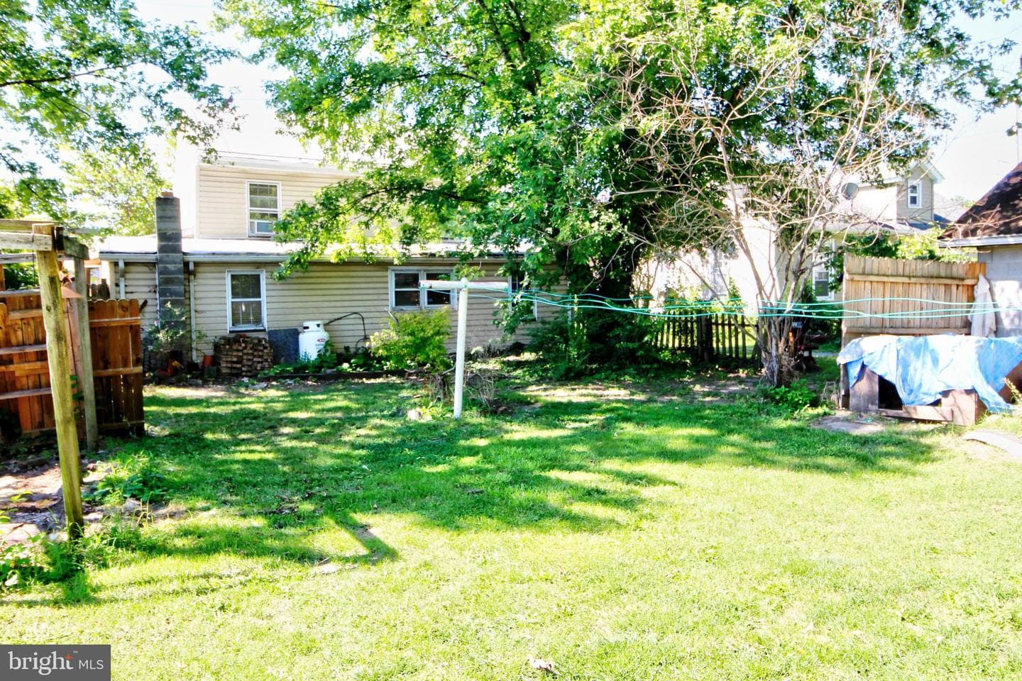 361 E Queen Street photo 25