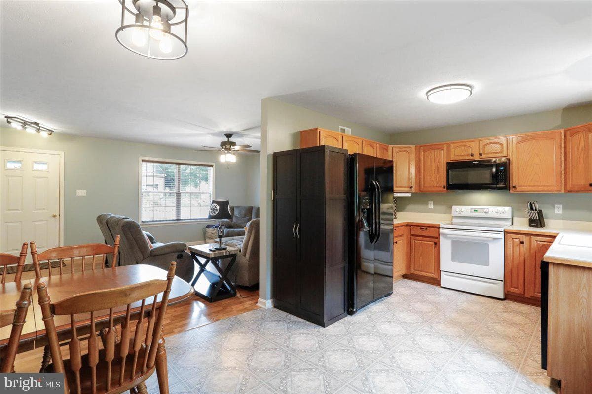 154 Baer Oak Drive photo 16