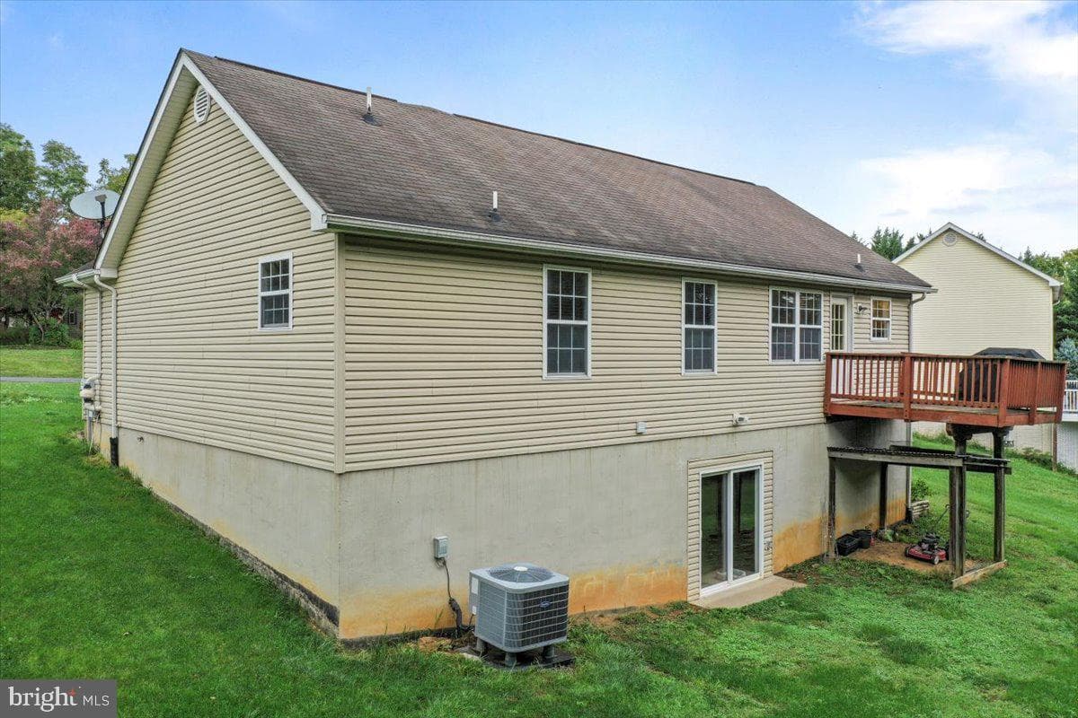 154 Baer Oak Drive photo 35