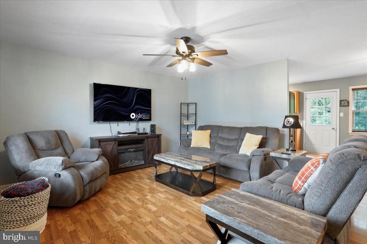 154 Baer Oak Drive photo 7