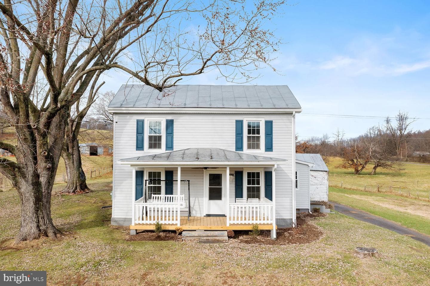 893 Turkey Knob Road photo 2