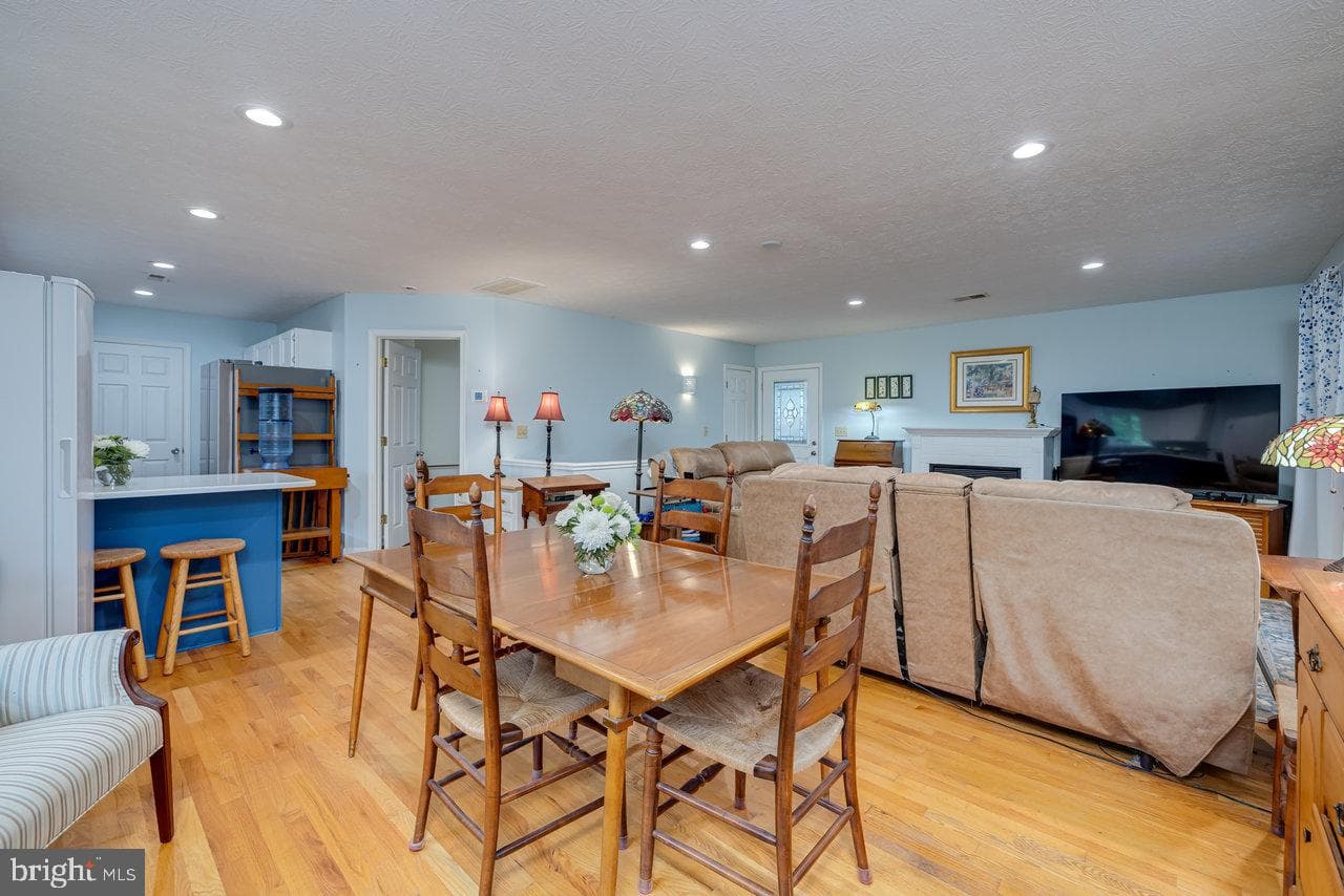 225 Fawn Drive photo 12