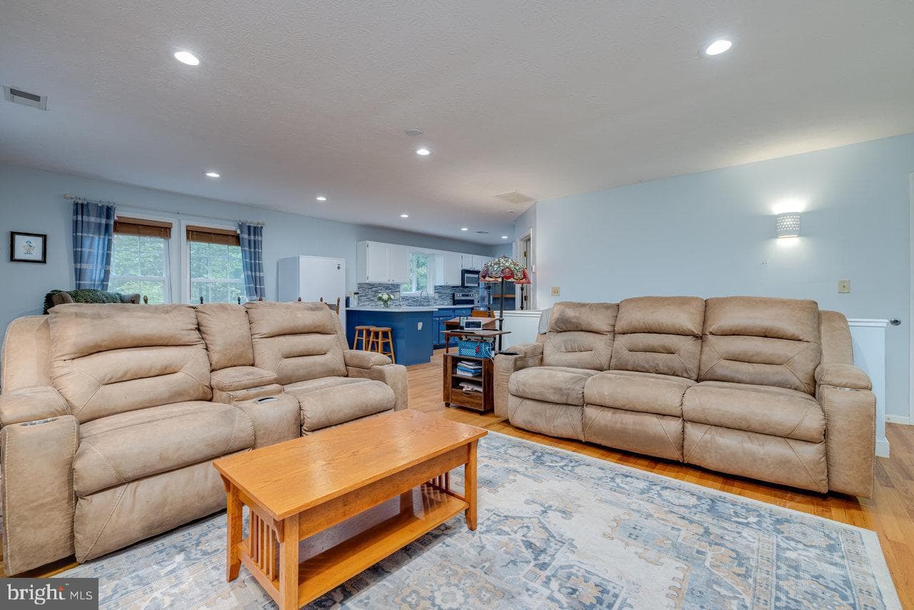 225 Fawn Drive photo 15