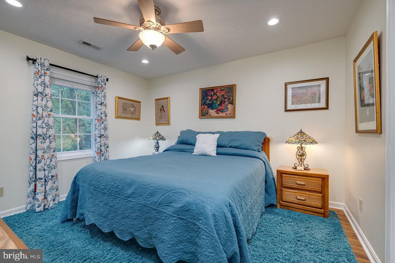 225 Fawn Drive photo 17