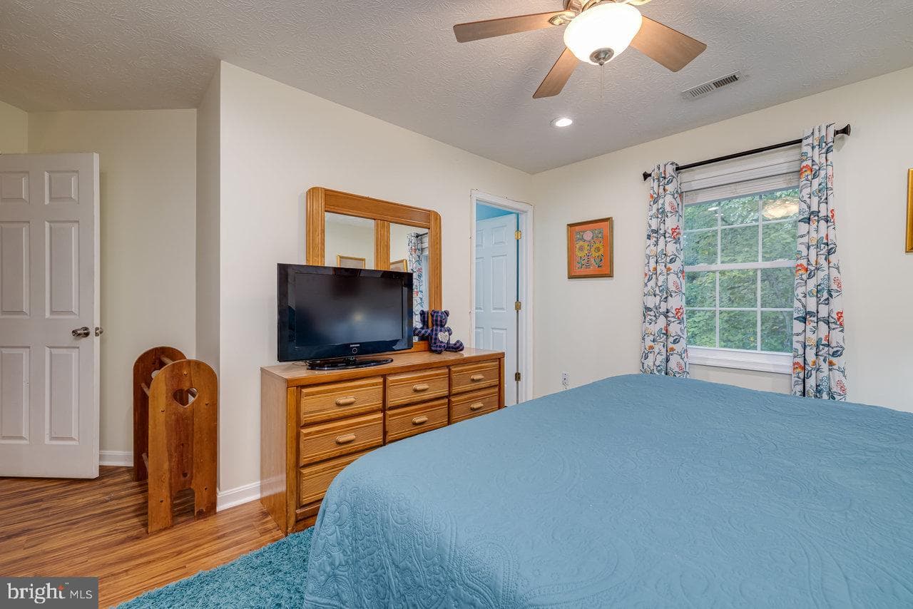 225 Fawn Drive photo 18