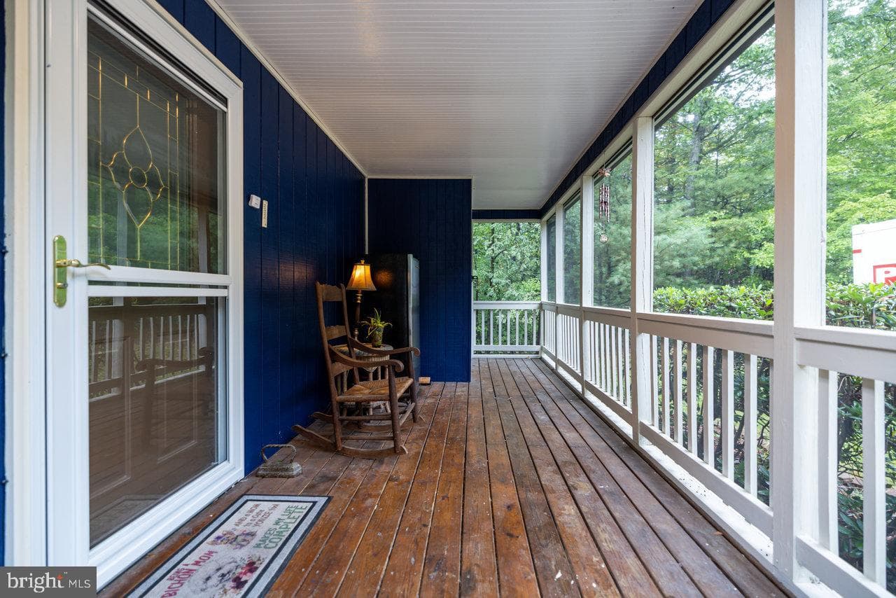 225 Fawn Drive photo 40