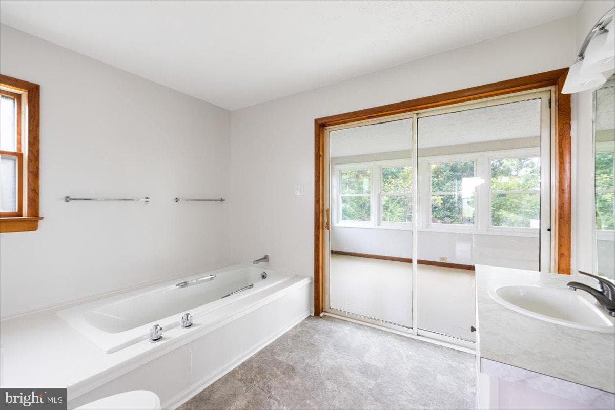 17583 Senedo Road photo 13