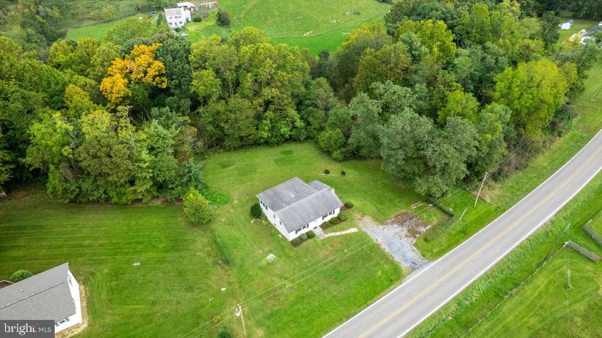17583 Senedo Road photo 3