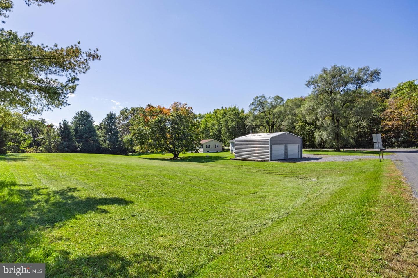 507 Stoneburner Road photo 4