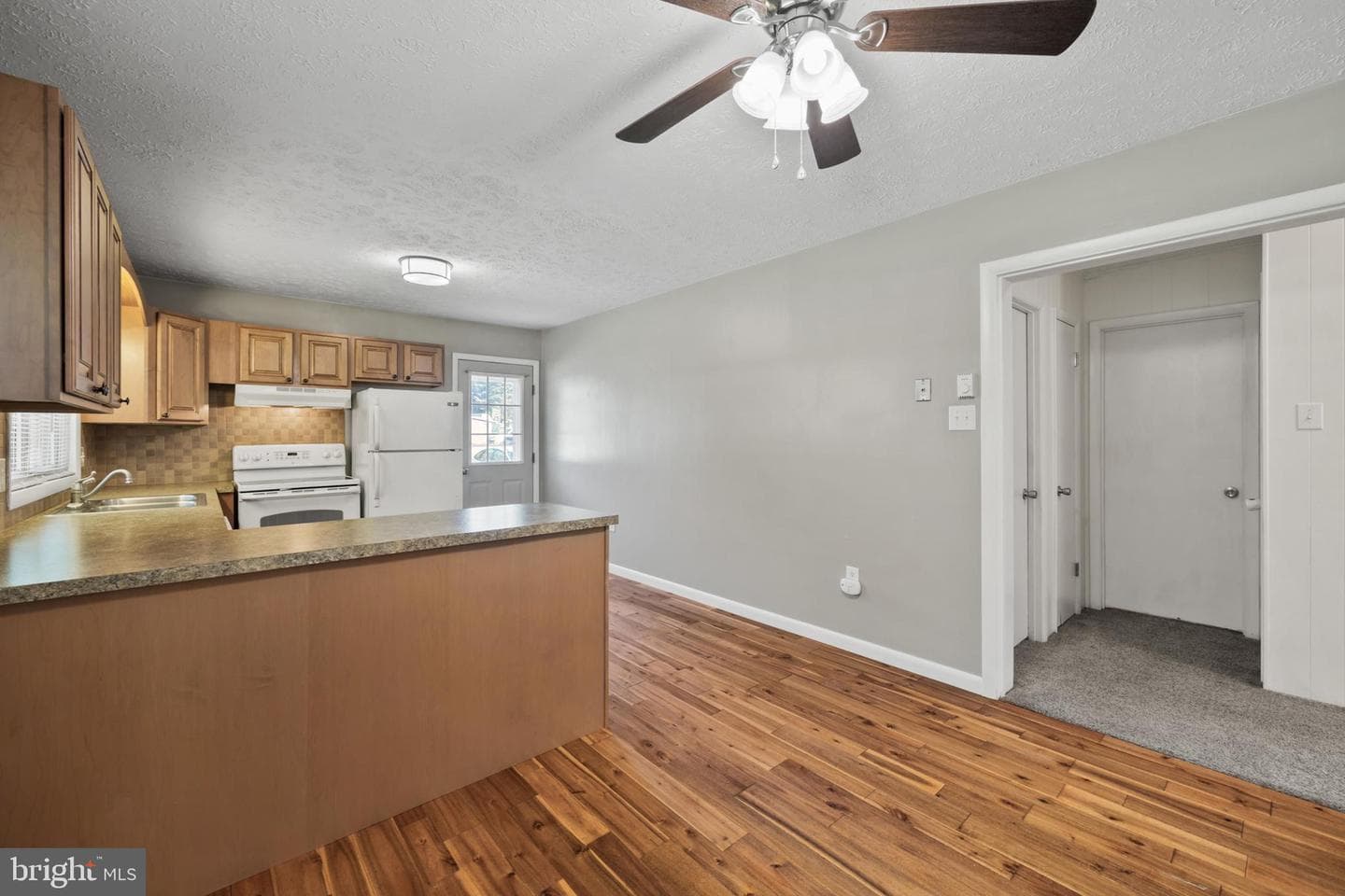 507 Stoneburner Road photo 9