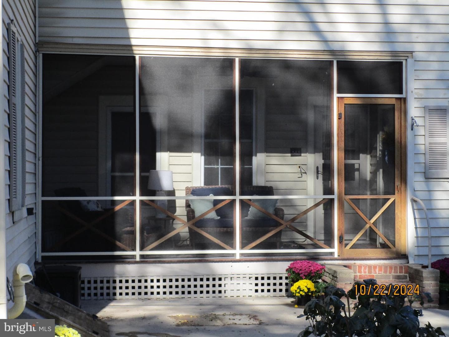145 Holliday Street S photo 25