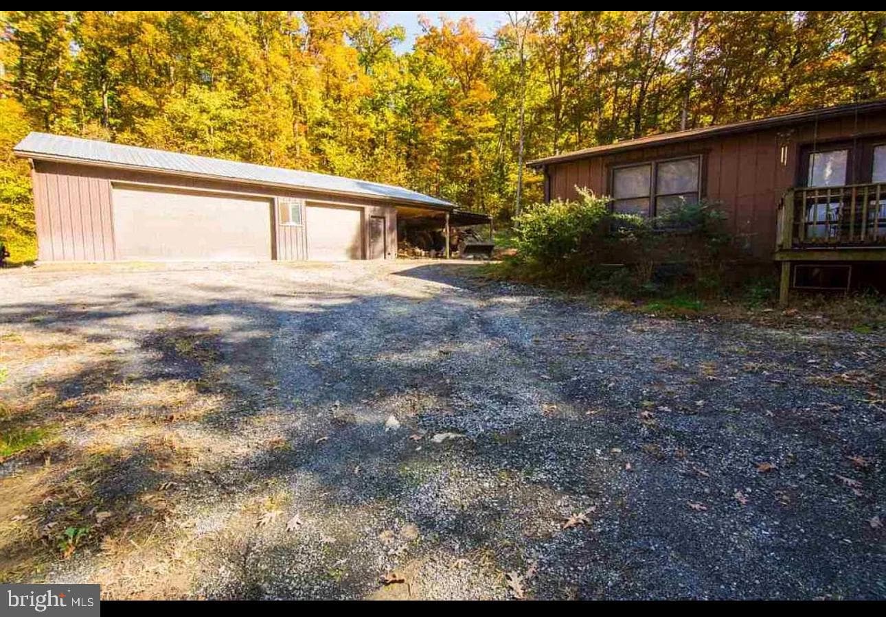 84 Blue Smoke Lane photo 37