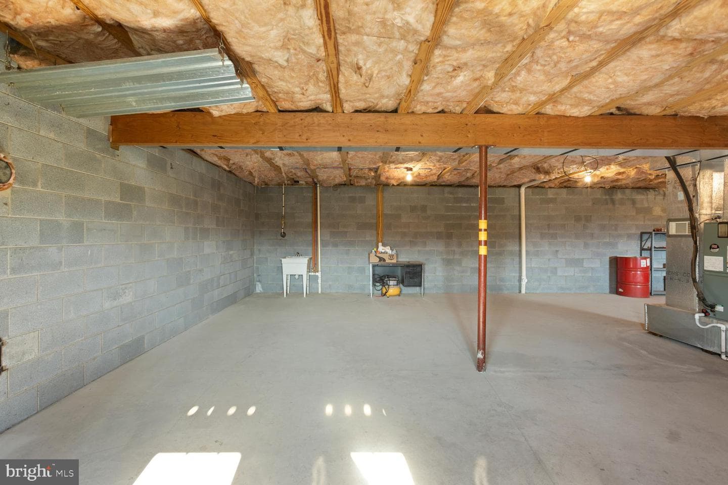 192 Mowry Lane photo 28