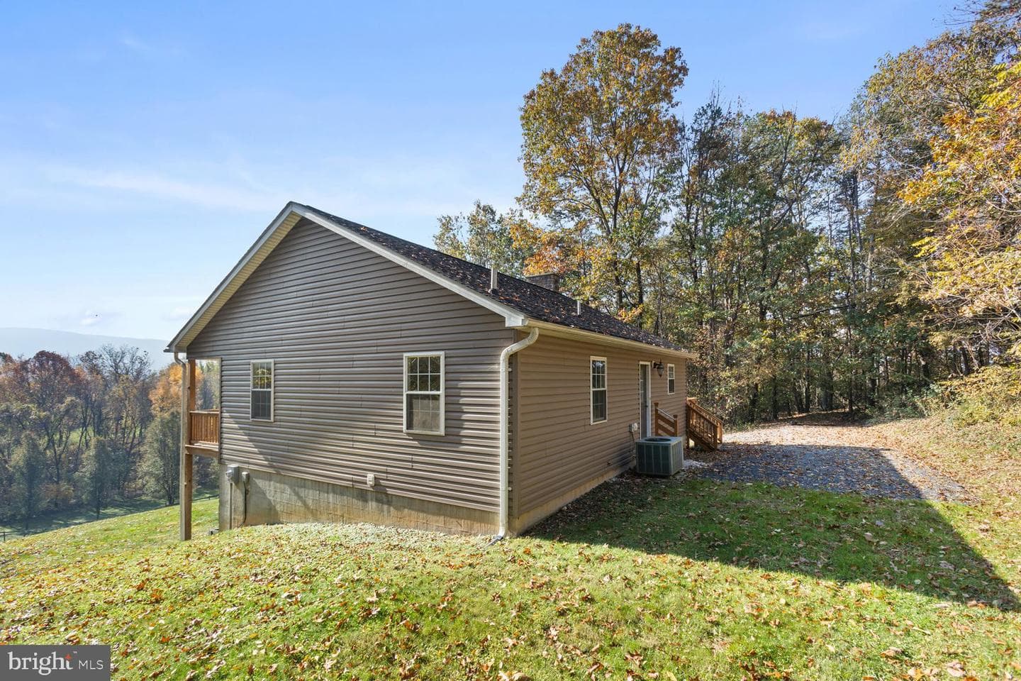 192 Mowry Lane photo 41