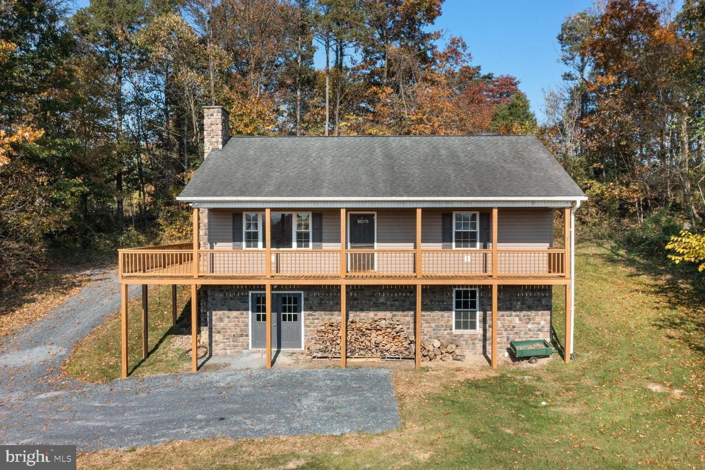 192 Mowry Lane photo 46