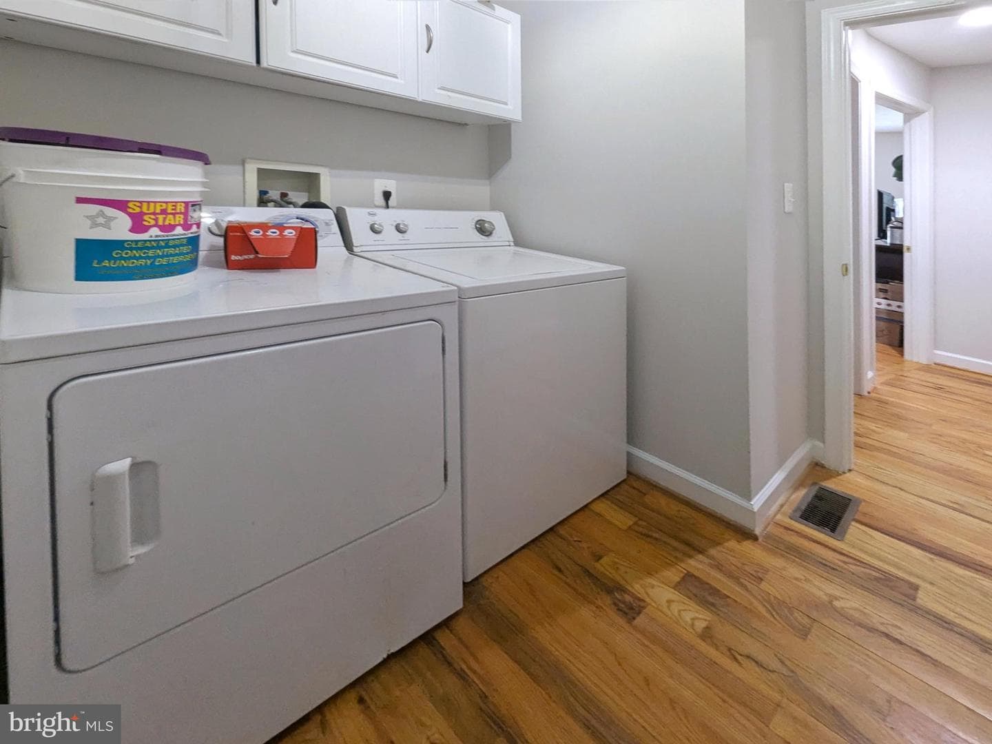 127 Potters Circle photo 17