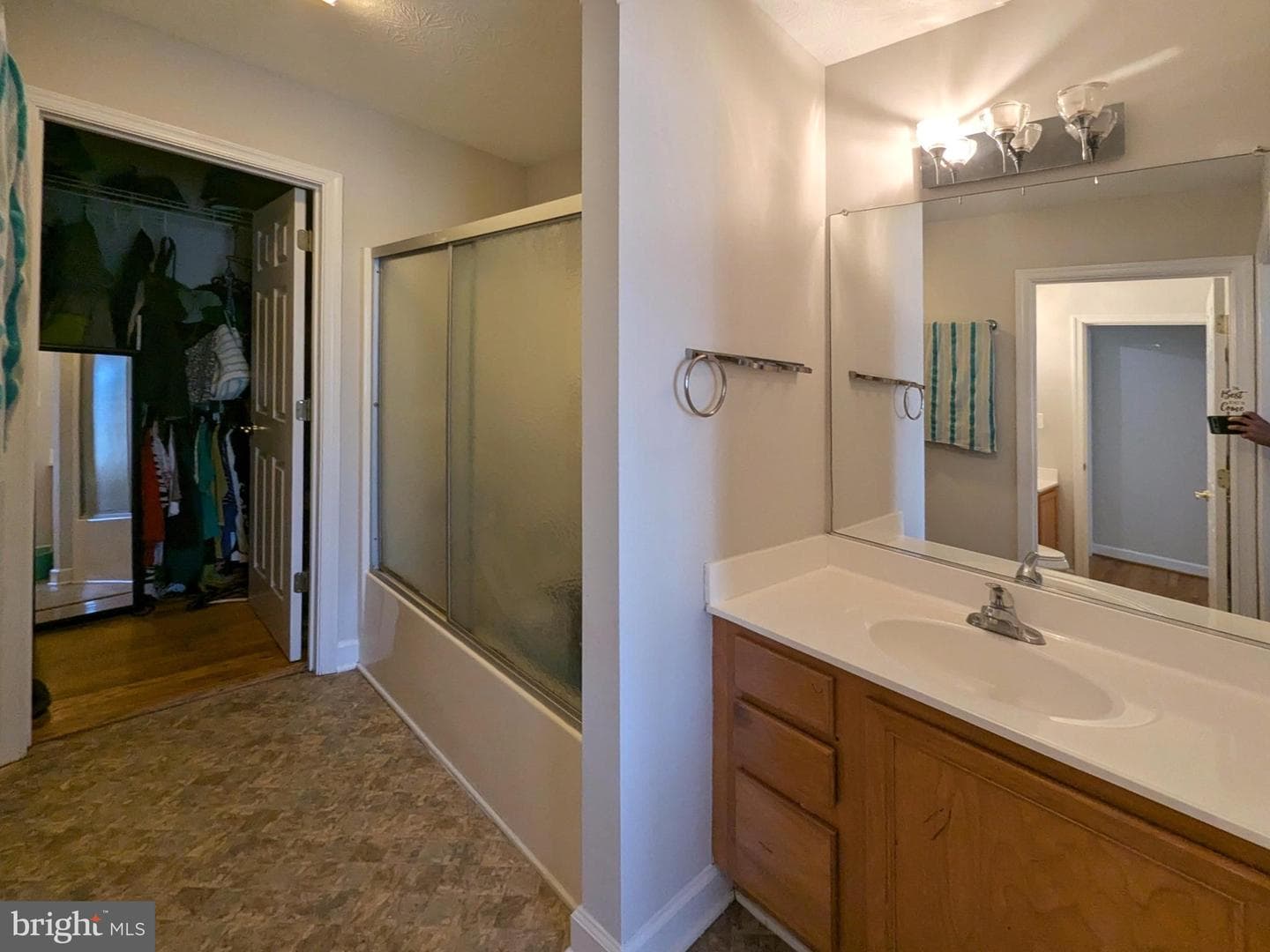 127 Potters Circle photo 18