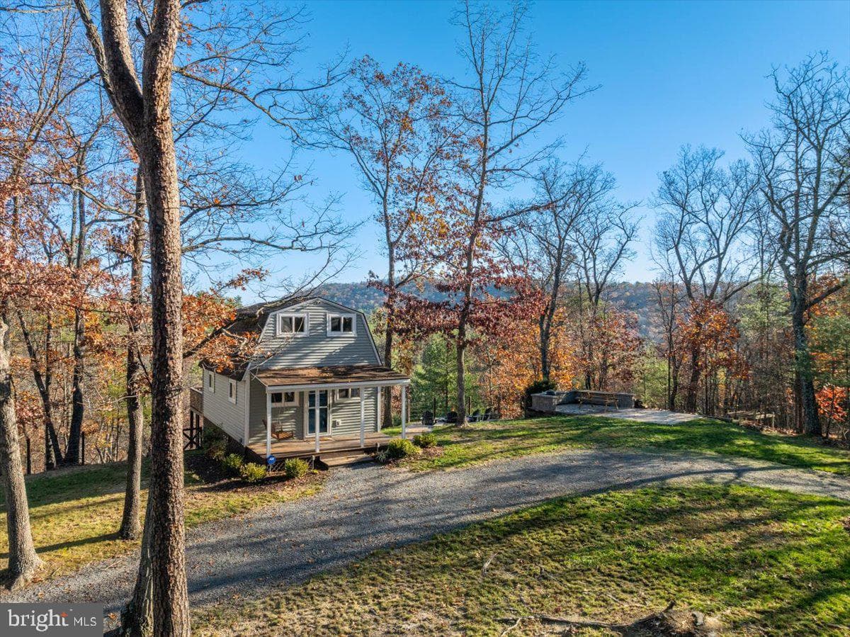885 S Maple Road photo 2