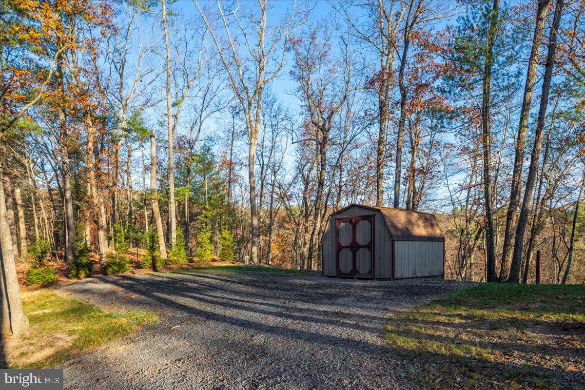 885 S Maple Road photo 35