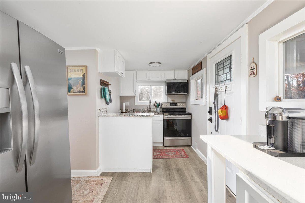 885 S Maple Road photo 4