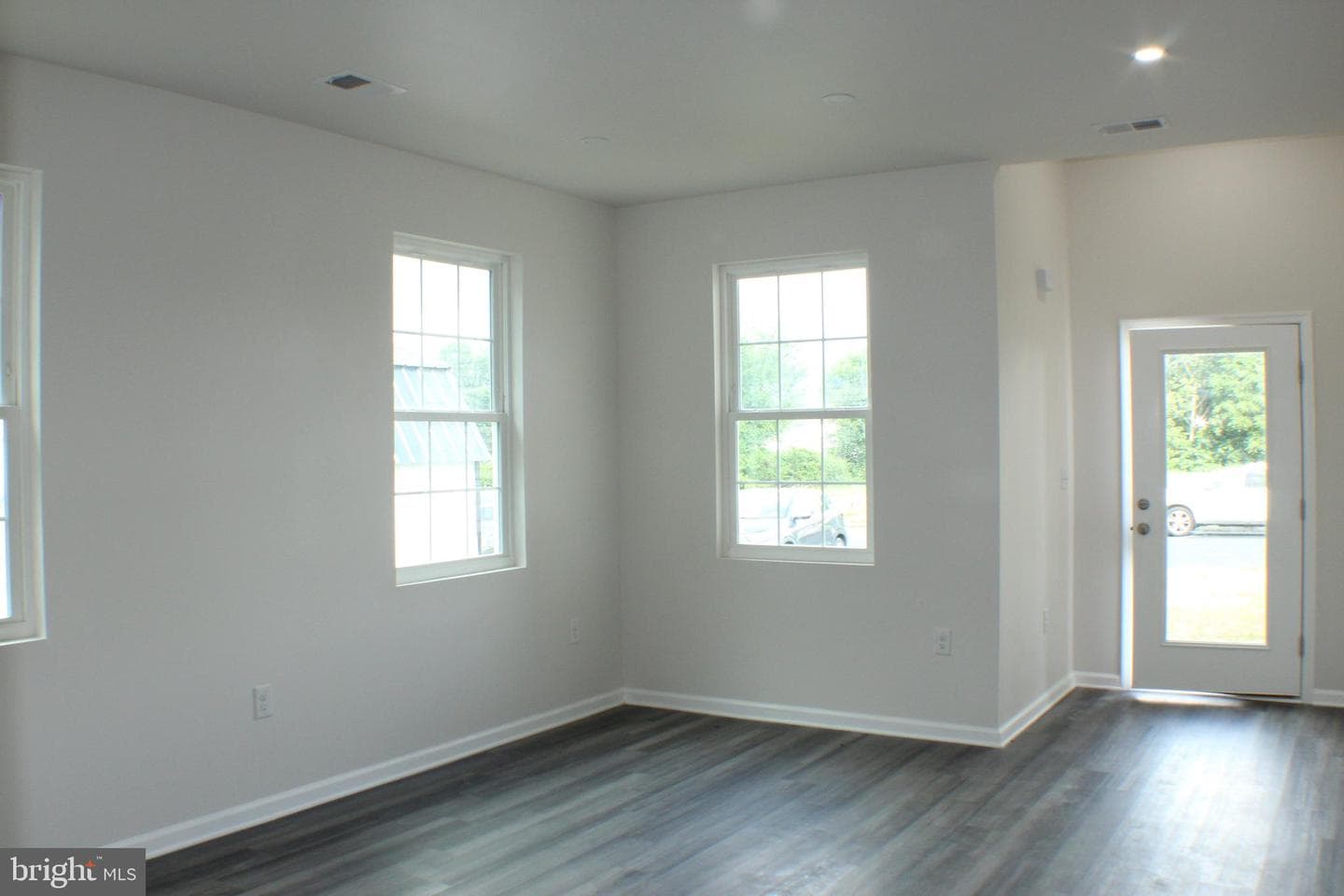 6263 Truxton Court photo 37