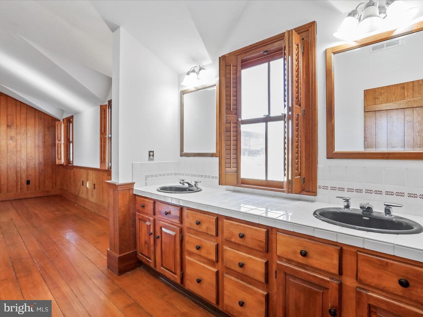 329 Miller Road photo 31