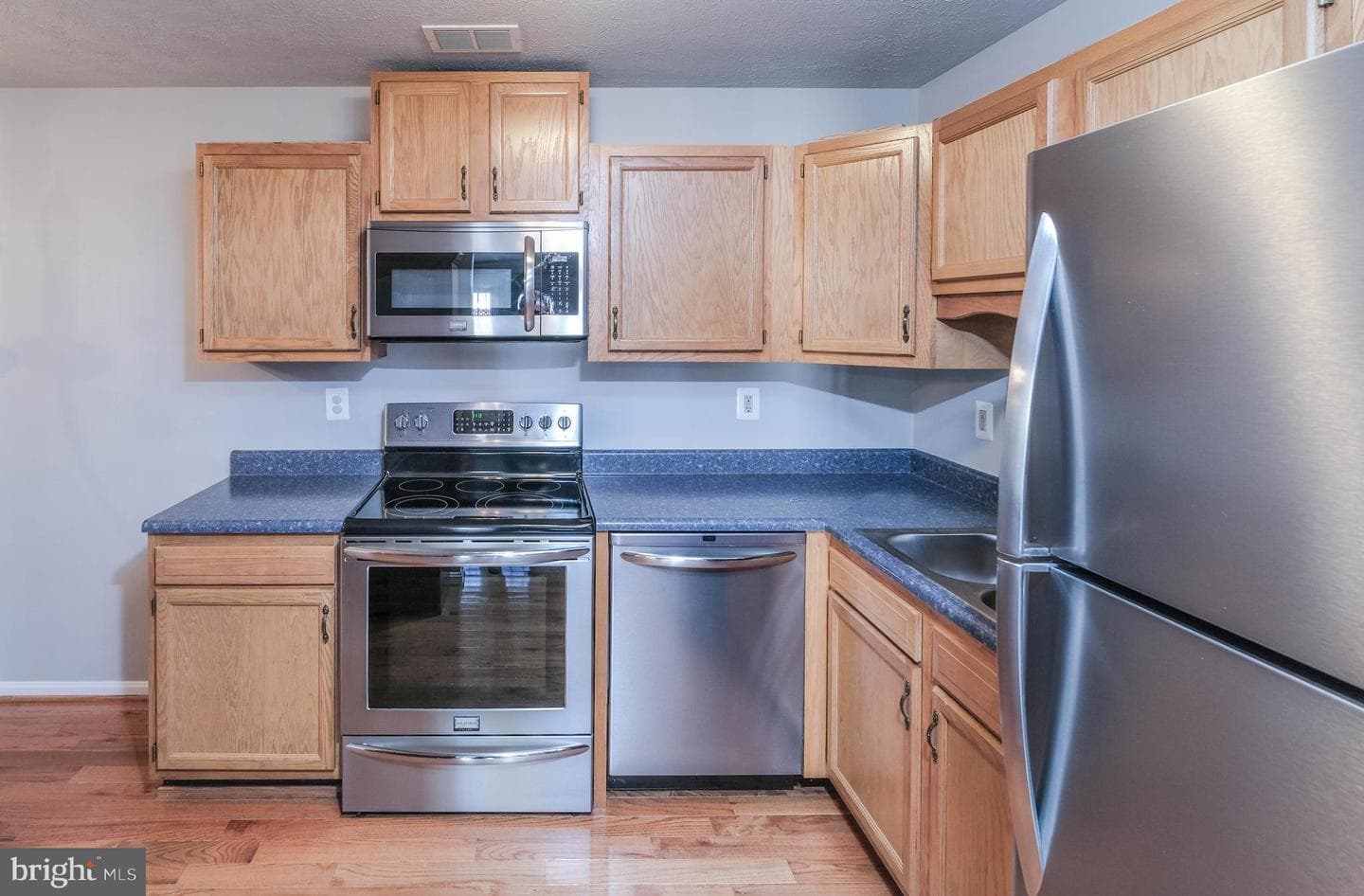225 Brandy Court photo 3