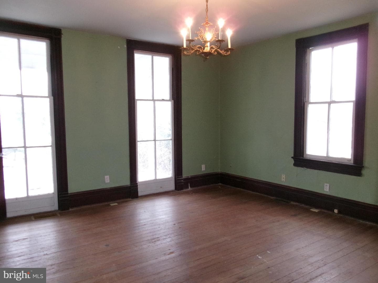239 N Church Street photo 16