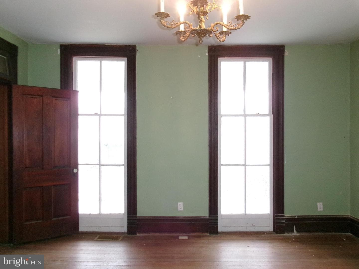 239 N Church Street photo 17