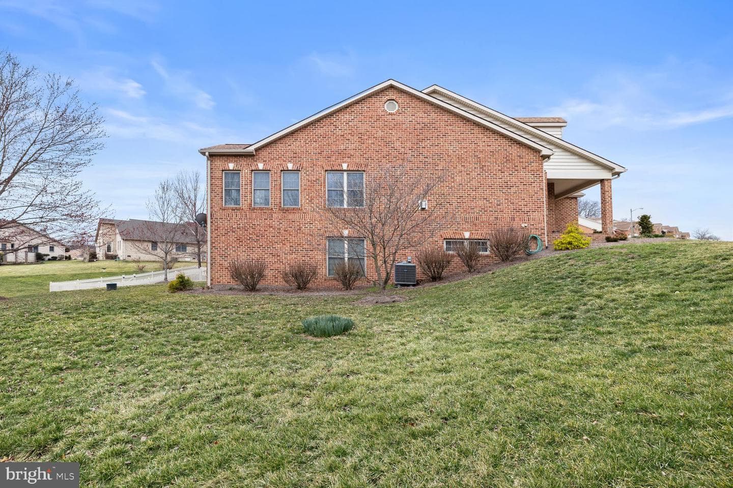 141 Donna Drive photo 11