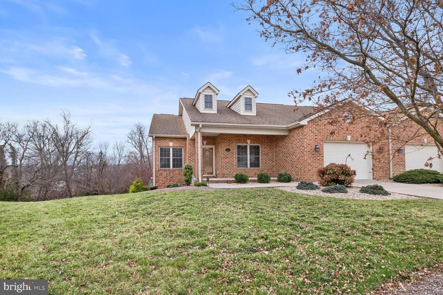141 Donna Drive photo 5