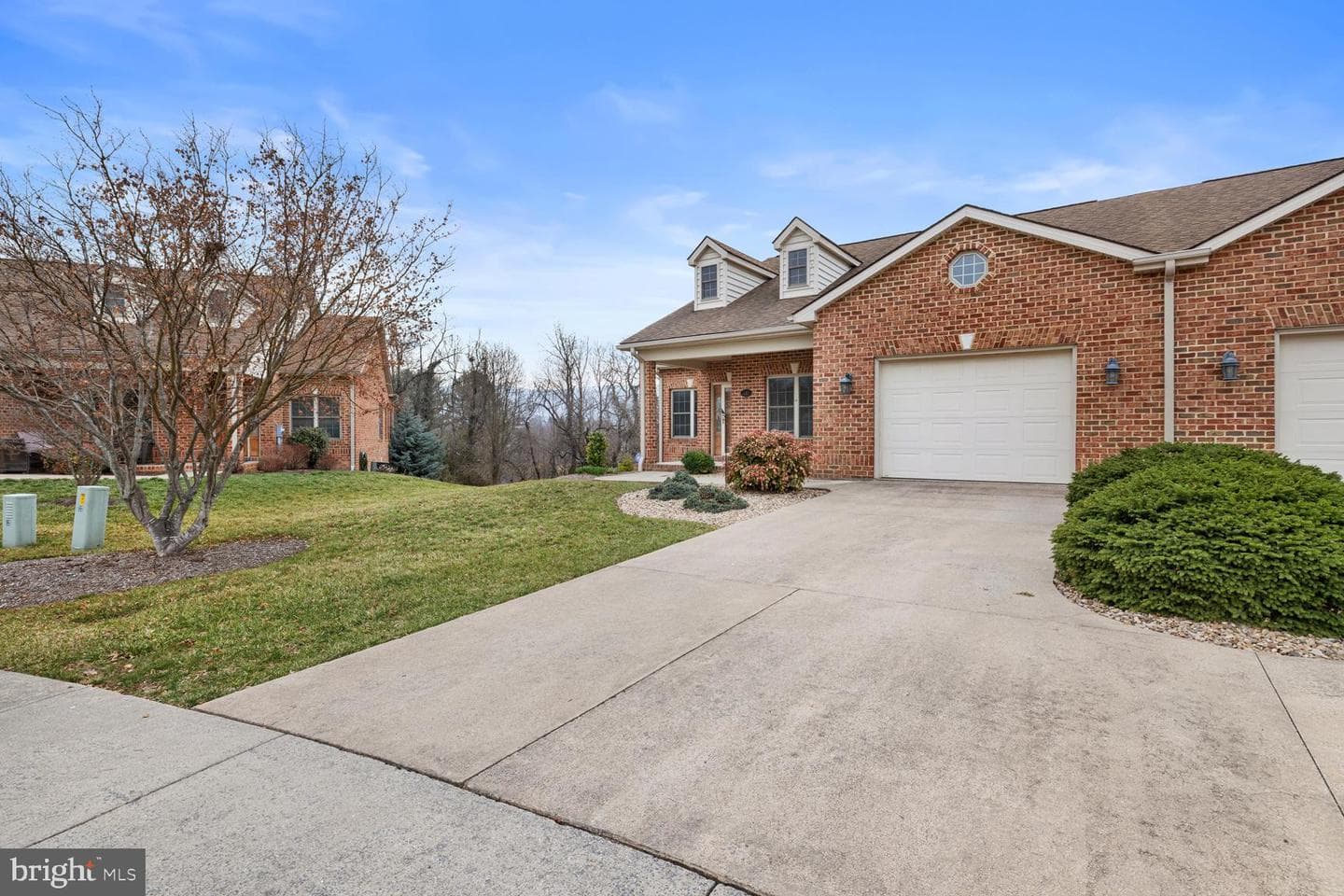 141 Donna Drive photo 6