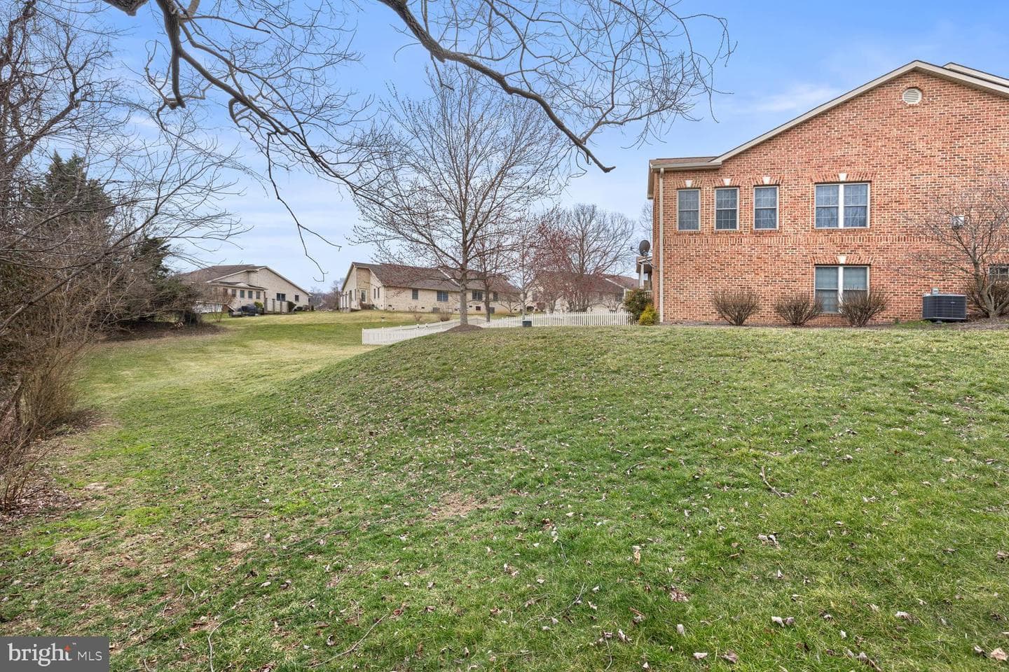 141 Donna Drive photo 8