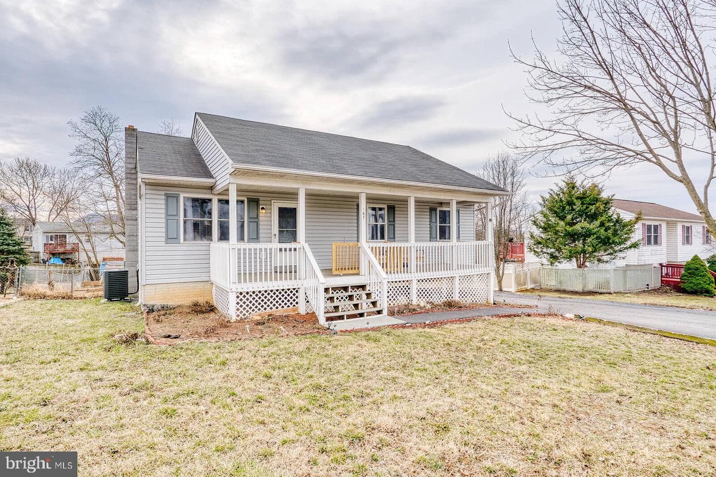 167 Wise Avenue photo 1