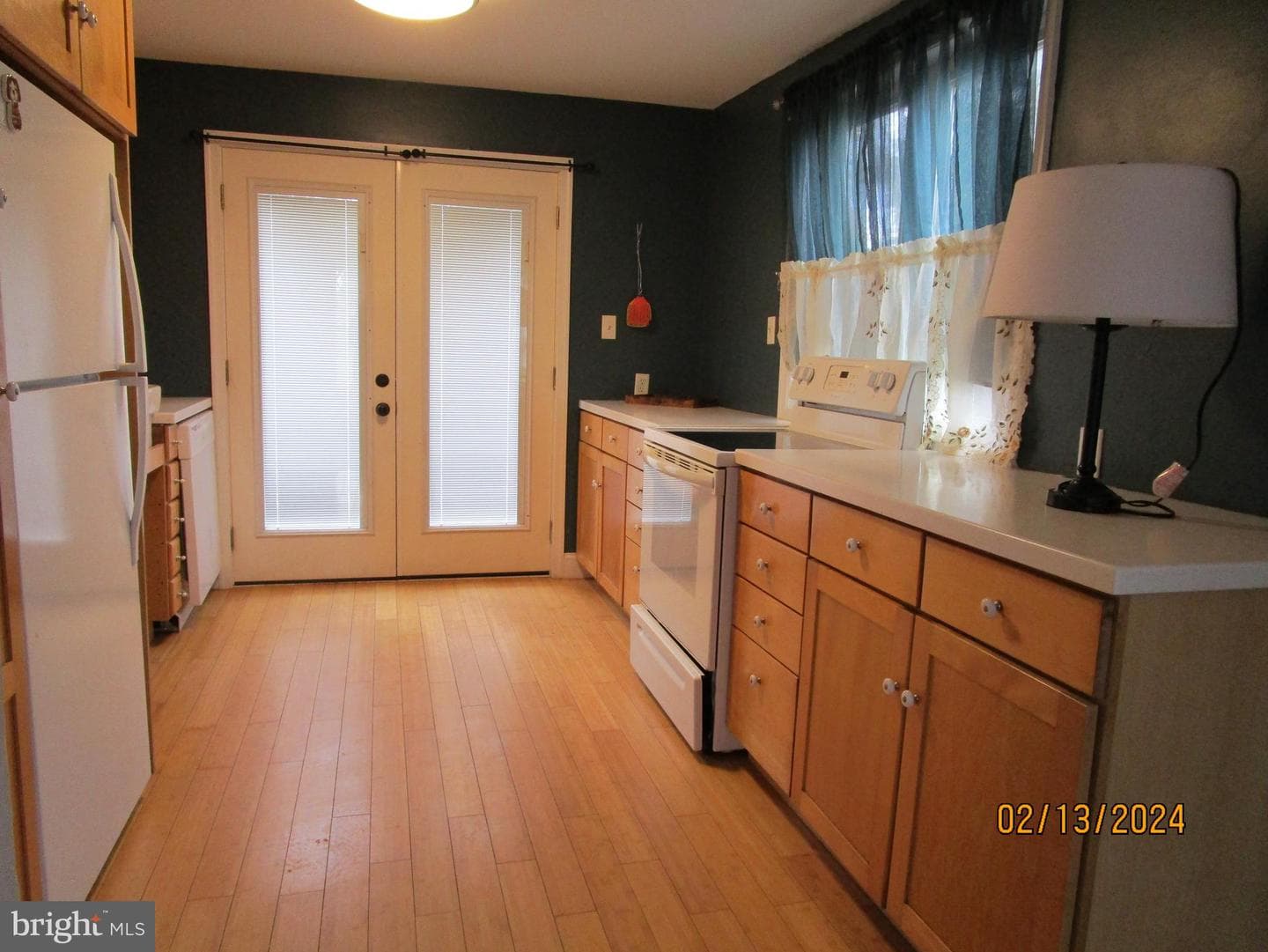 1192 Jadwyn Road photo 5