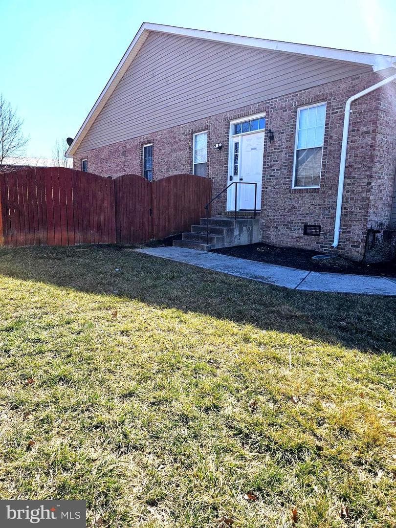 319 Lora Drive photo 2