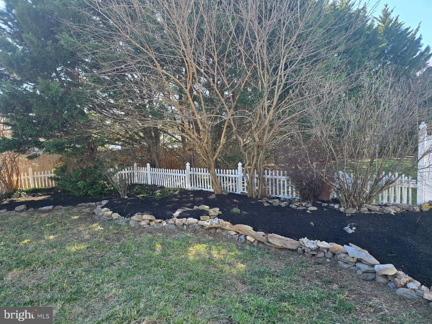 140 Hillview Drive photo 3